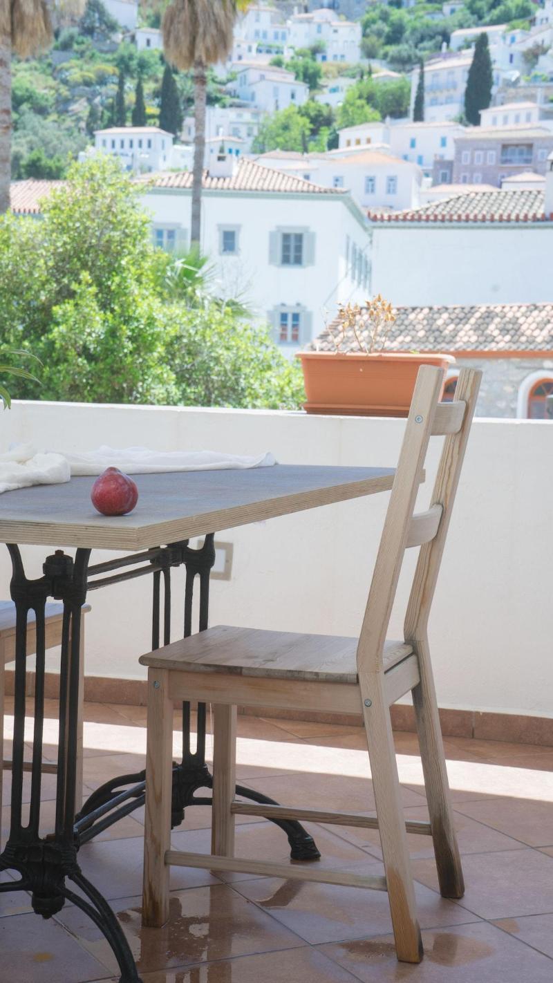 Douskos Guesthouse Hydra  Luaran gambar