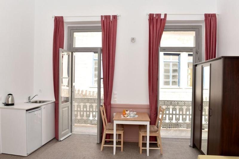 Douskos Guesthouse Hydra  Luaran gambar